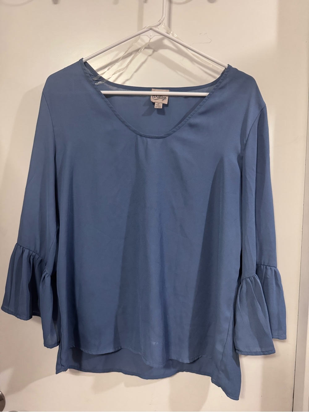 NWOT Como Vintage Blue Ruffle-Sleeve Tunic Top
